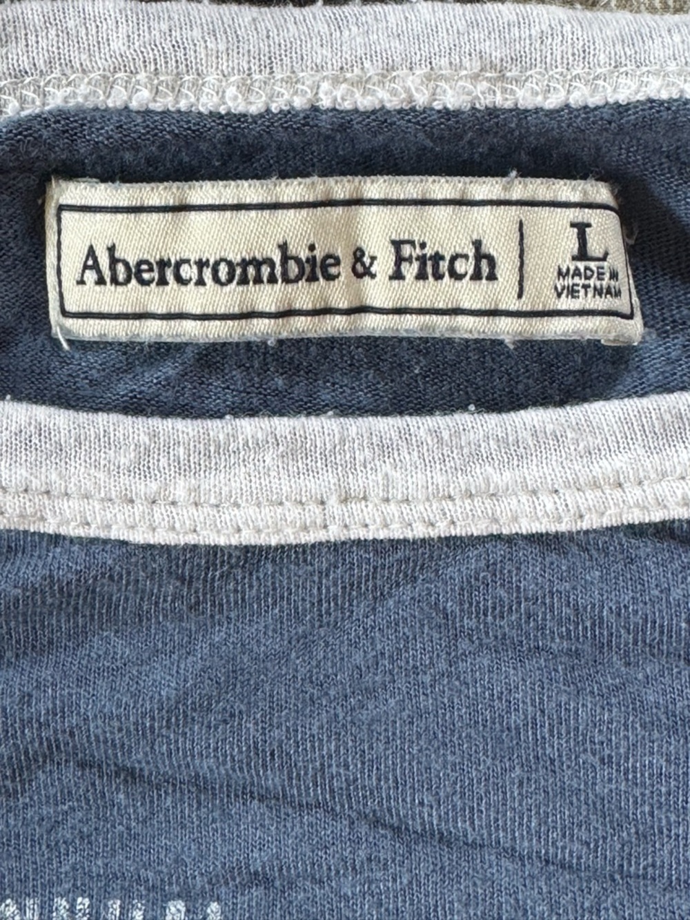 5 Assorted sz L T-Shirt Bundle - Picture 6 of 6